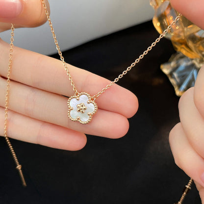 [Echo Fine ]LUCKY  WHITE MOP  PLUM BLOSSOM NECKLACE