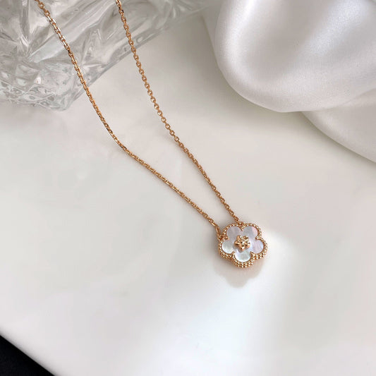 [Echo Fine ]LUCKY  WHITE MOP  PLUM BLOSSOM NECKLACE