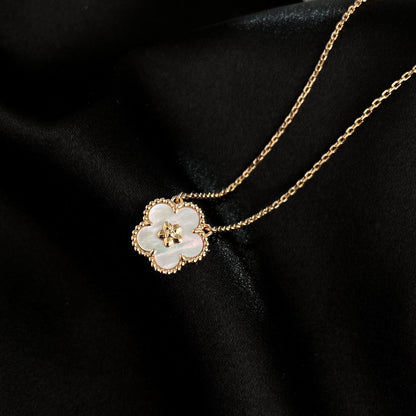 [Echo Fine ]LUCKY  WHITE MOP  PLUM BLOSSOM NECKLACE