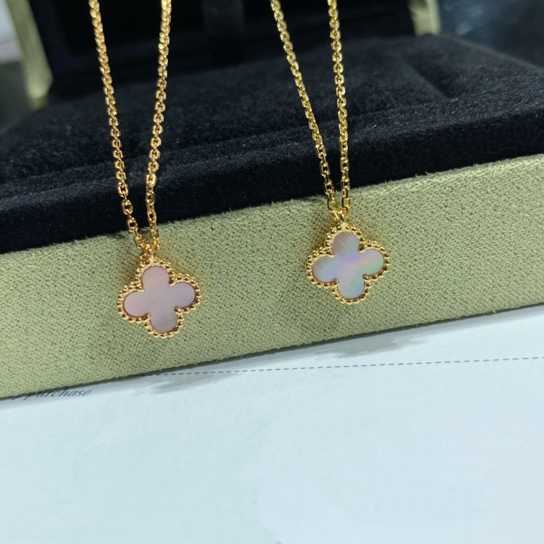 [Echo Fine ]CLOVER 9.5MM PINK MOTHER OF PEARL SINGLE FLOWER NECKLACE