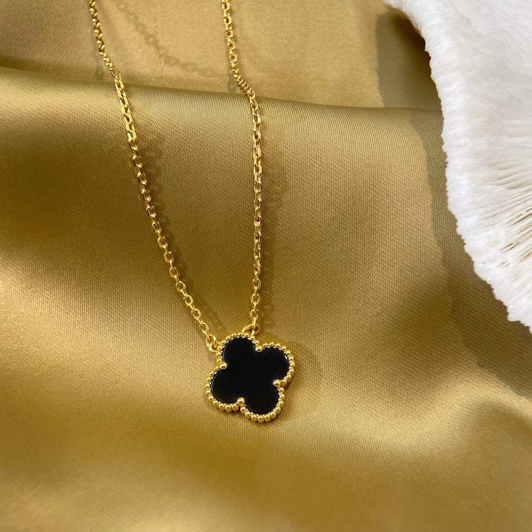[Echo Fine ]CLOVER 15MM BLACK ONYX SINGLE FLOWER NECKLACE