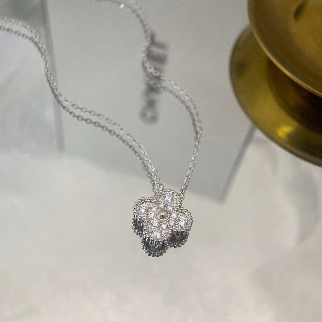 [Echo Fine ]CLOVER 15MM DIAMOND SINGLE FLOWER NECKLACE