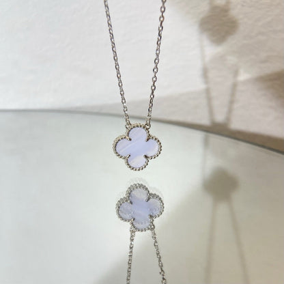 [Echo Fine ]CLOVER 15MM BLUE CHALCEDONY NECKLACE SILVER