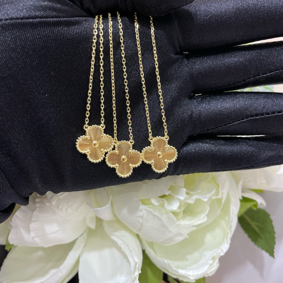 [Echo Fine ]CLOVER 15MM LASER NECKLACE