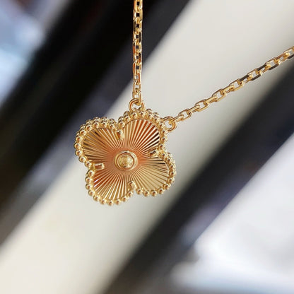 [Echo Fine ]CLOVER 15MM LASER NECKLACE
