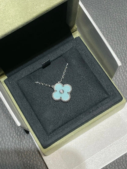 [Echo Fine ]CLOVER 1 DIAMOND LIGHT BLUE SILVER NECKLACE