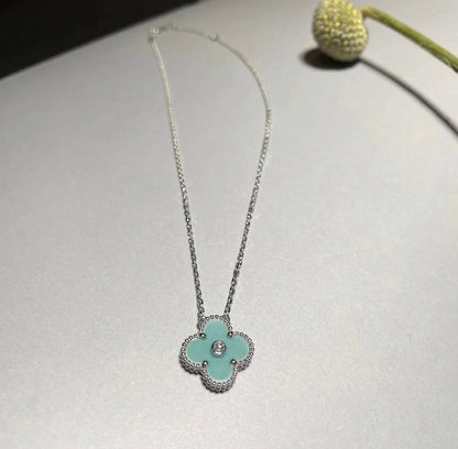 [Echo Fine ]CLOVER 1 DIAMOND LIGHT BLUE SILVER NECKLACE