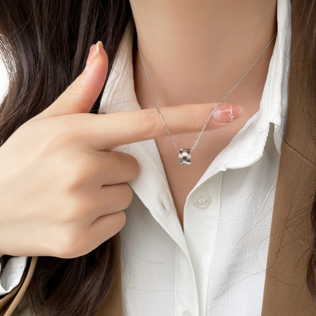 [Echo Fine ]BEE MINI PEDANT DIAMOND NECKLACE