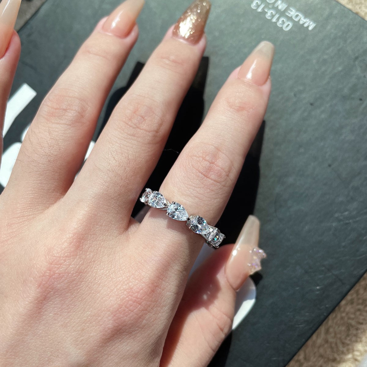 [Echo Fine ]Exquisite Pear Cut Tennis Ring