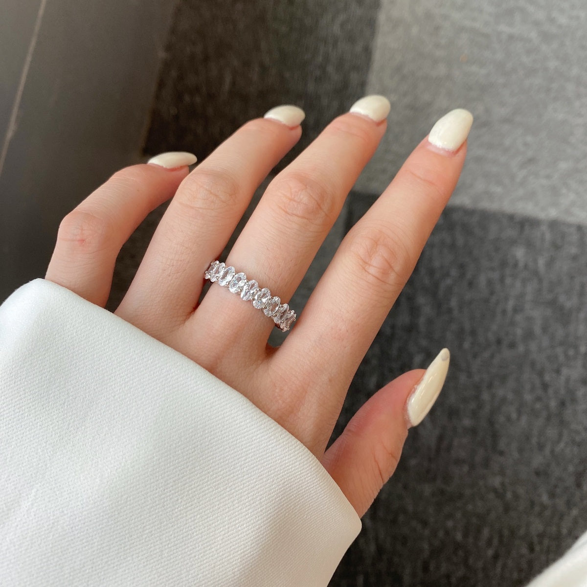 [Echo Fine ]Ornate Oval Cut Tennis Ring