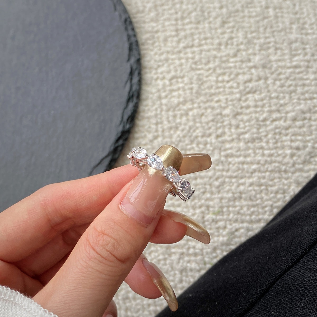 [Echo Fine ]Exquisite Pear Cut Tennis Ring