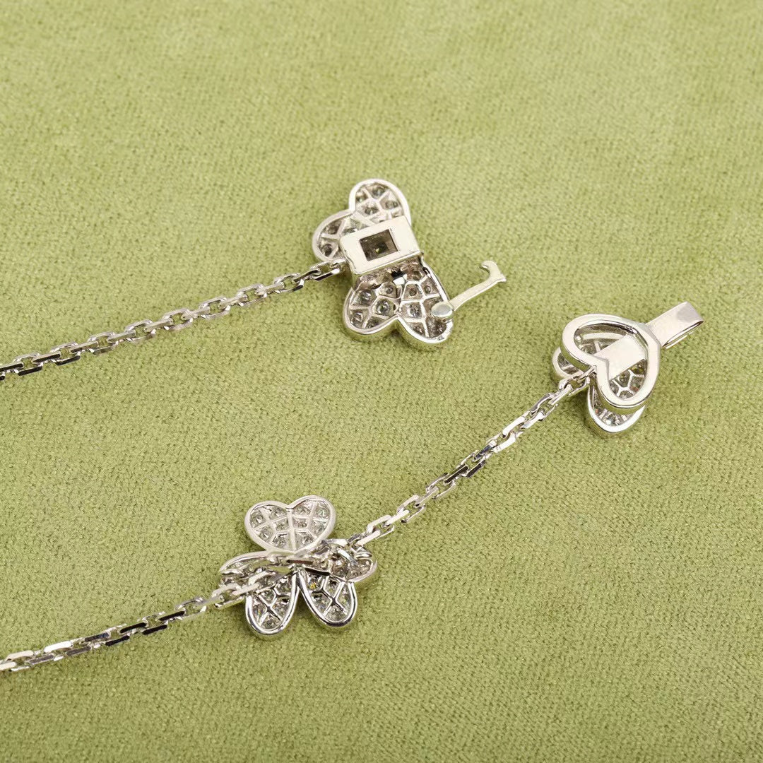 [Echo Fine ]FRIVOLE SILVER 9 FLOWERS NECKLACE