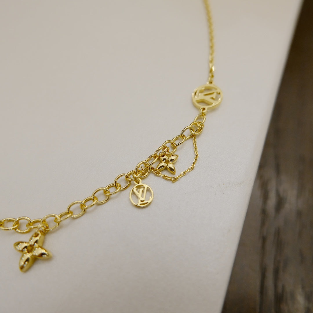 [Echo Fine ]BLOOMING SUPPLE NECKLACE BRASS