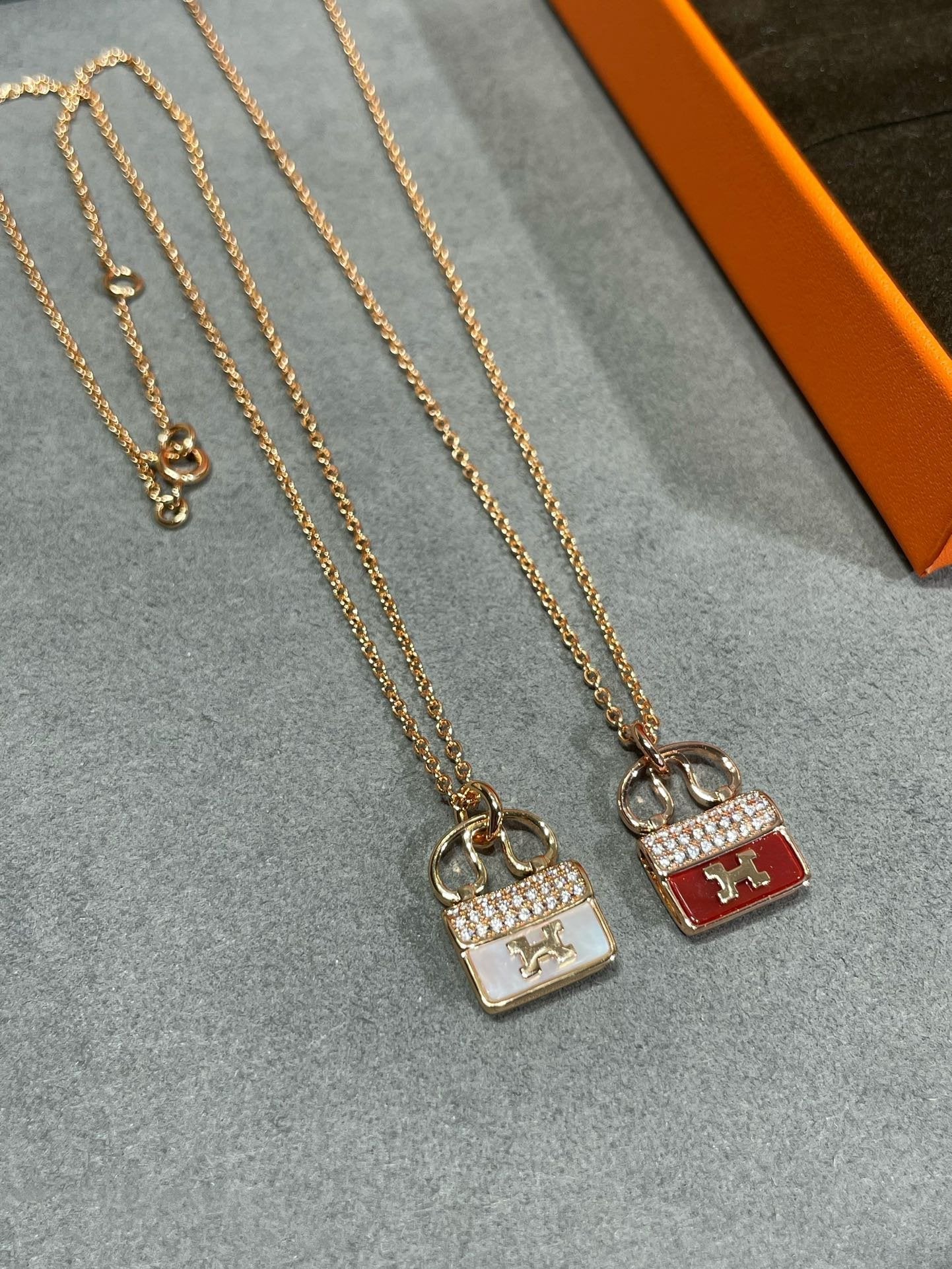 [Echo Fine ]H CIRCE MOISSANITE PENDANT NECKLACE GOLD