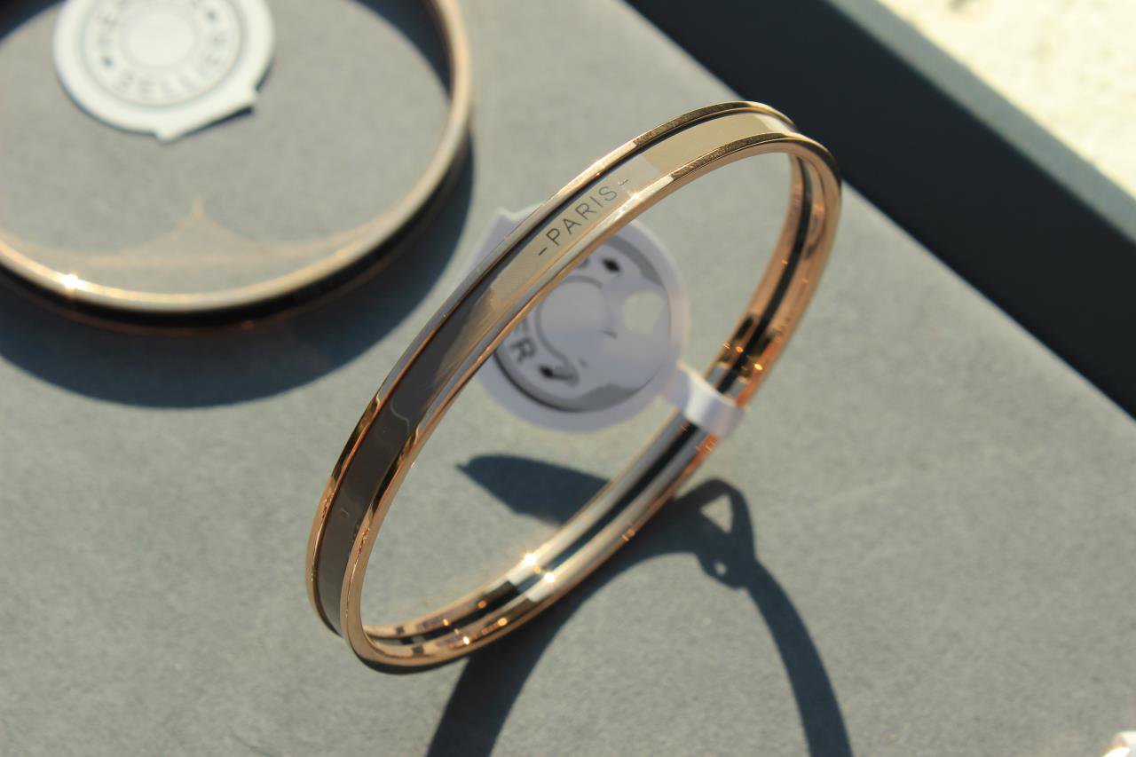 [Echo Fine ]HM UNI BANGLE BAG
