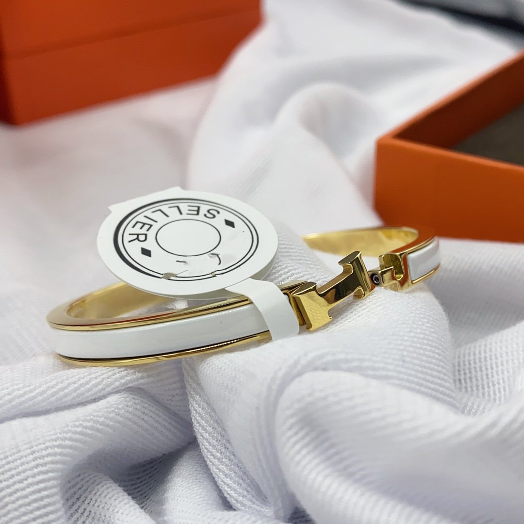 [Echo Fine ]CLASSIC HM CLIC WHITE 8MM ENAMEL BRACELET