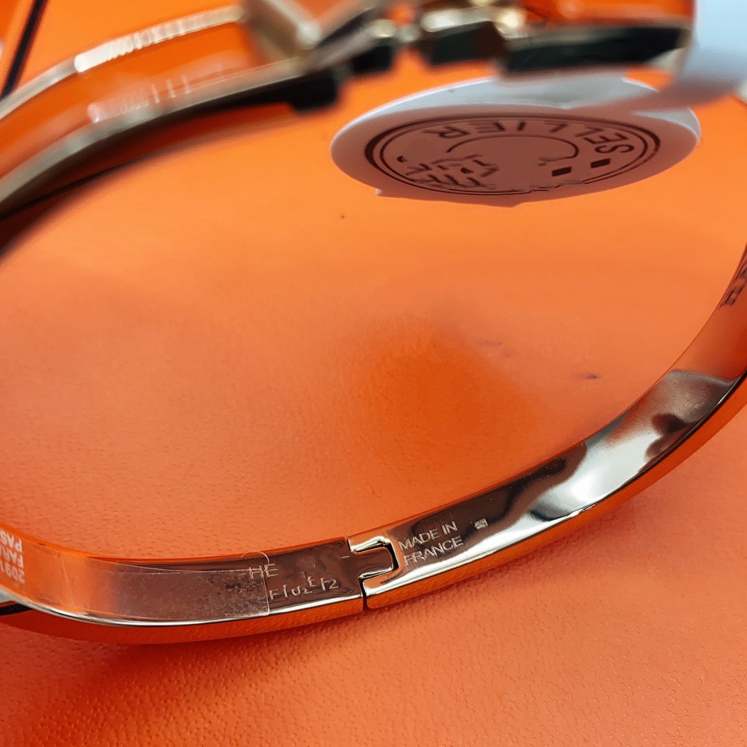 [Echo Fine ]CLASSIC HM CLIC RED 8MM ENAMEL BRACELET