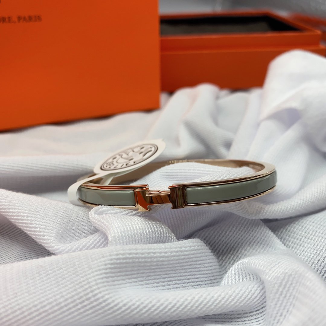 [Echo Fine ]CLASSIC HM CLIC GREEN 8MM ENAMEL BRACELET