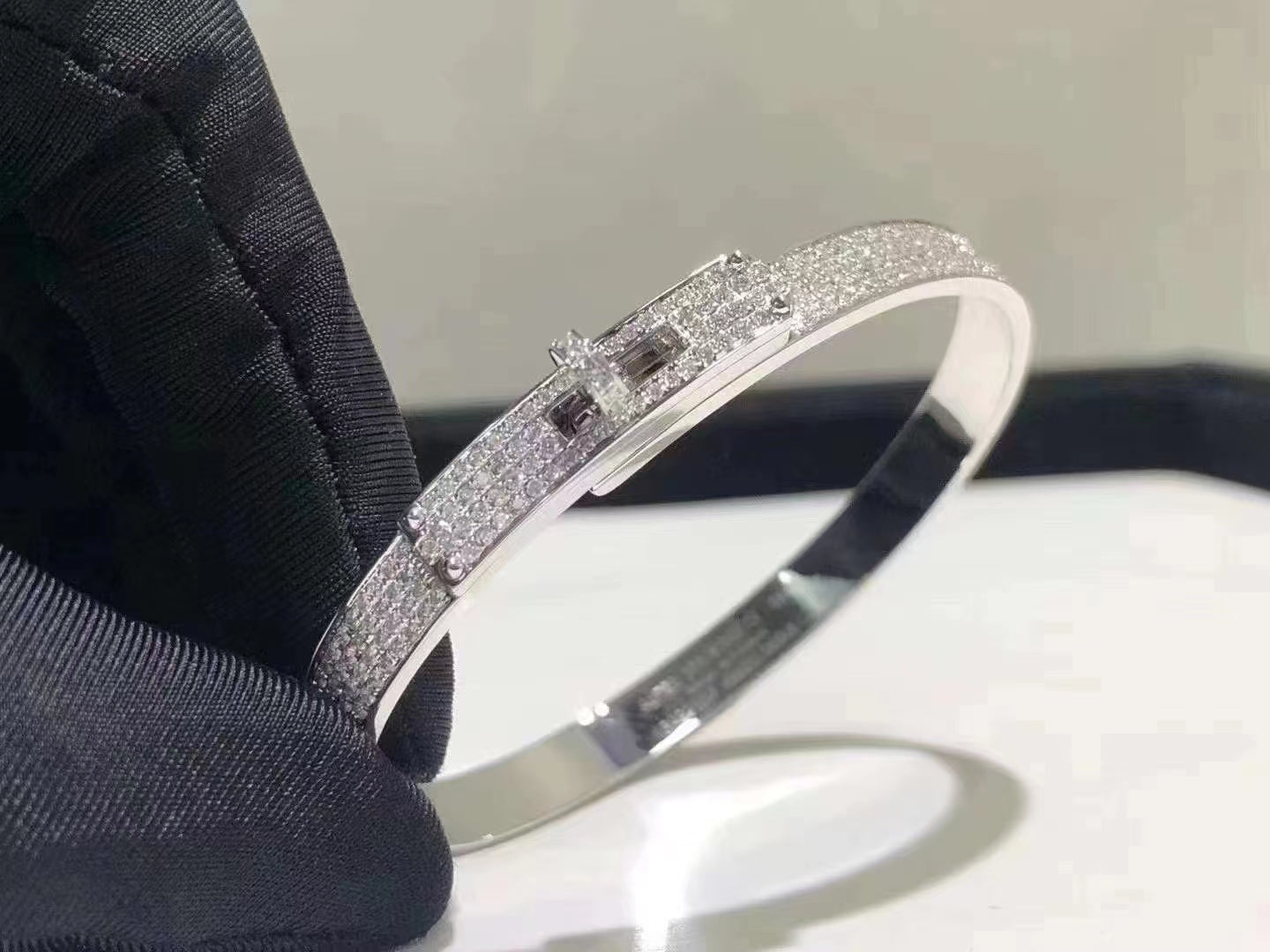 [Echo Fine ]HM KELLY BRACELET IN SILVER AND FULL PAVE DIAMOND