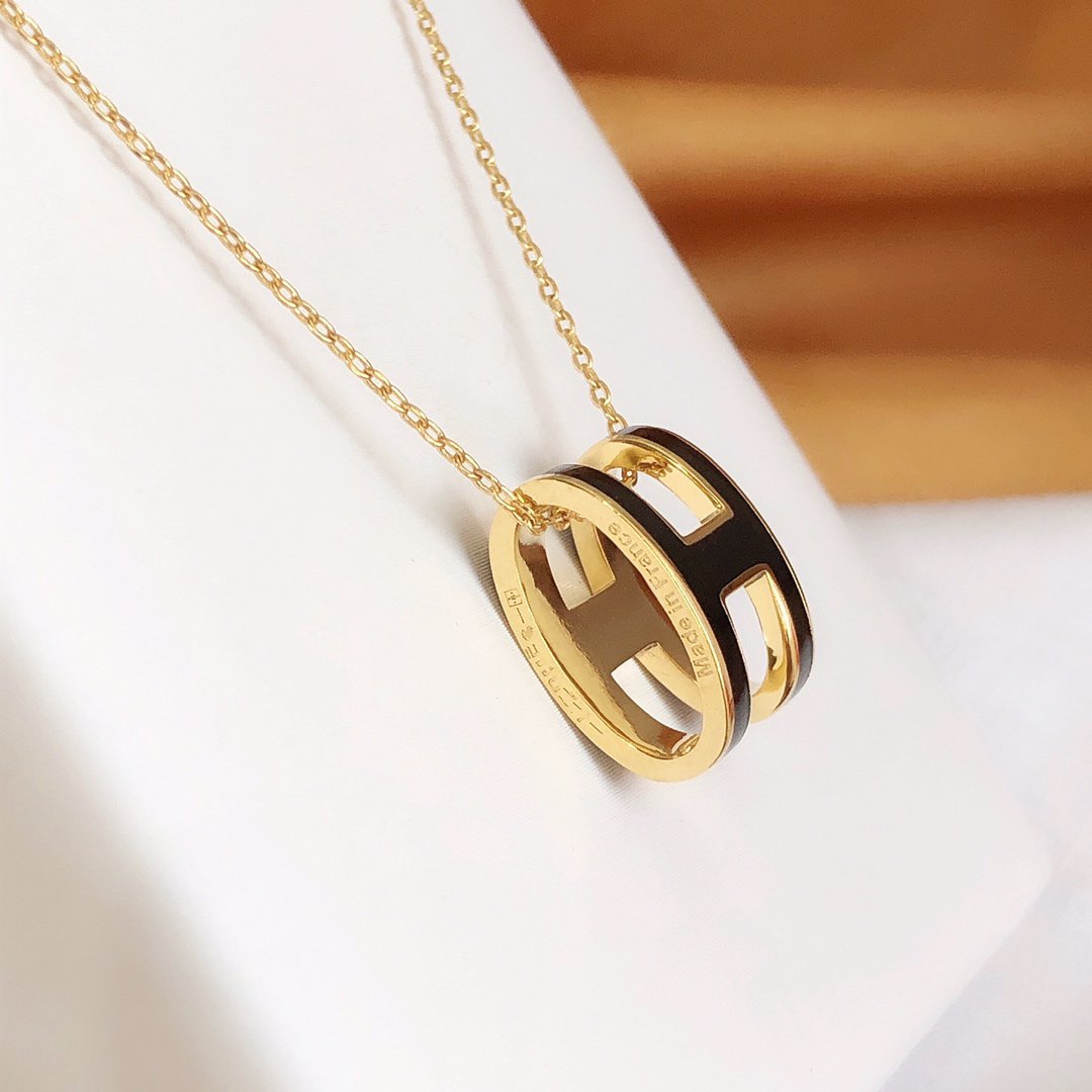 [Echo Fine ]HM CLIC BLACK ENAMEL GOLD NECKLACE