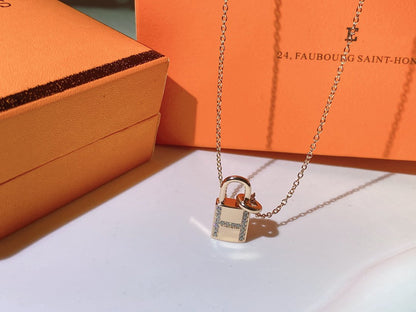 [Echo Fine ]HM ADVANCED NICHE LOCK HEAD NECKLACE DIAMONDS