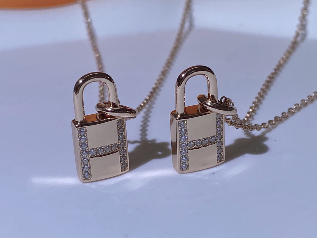 [Echo Fine ]HM ADVANCED NICHE LOCK HEAD NECKLACE DIAMONDS