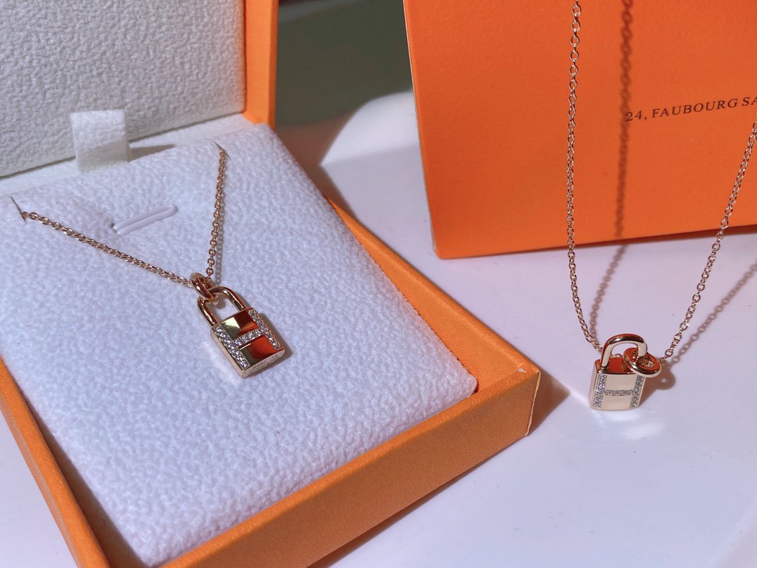 [Echo Fine ]HM ADVANCED NICHE LOCK HEAD NECKLACE DIAMONDS