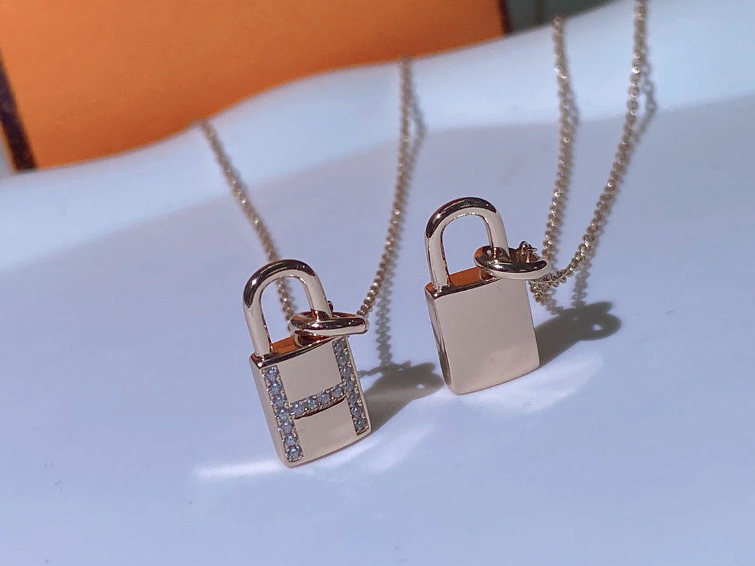 [Echo Fine ]HM ADVANCED NICHE LOCK HEAD NECKLACE DIAMONDS