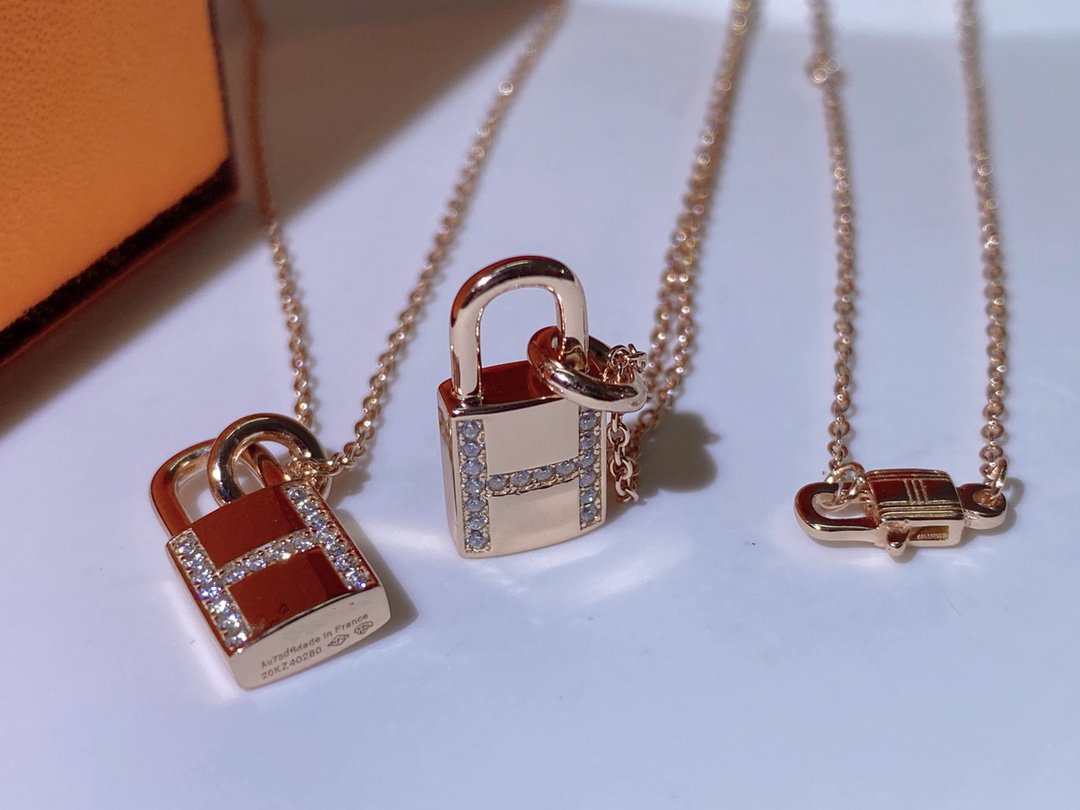 [Echo Fine ]HM ADVANCED NICHE LOCK HEAD NECKLACE DIAMONDS
