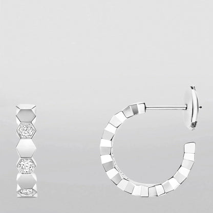 [Echo Fine ]Hollow Design Four-Leaf Clover Flower Shape Ring