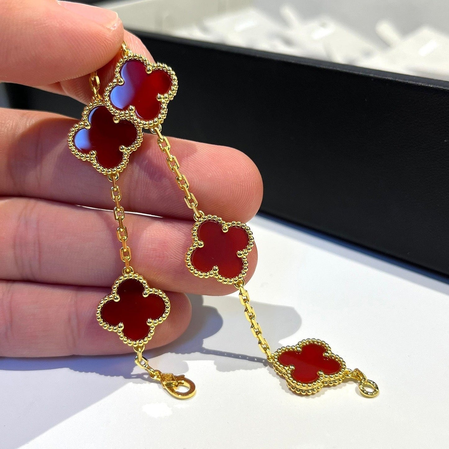 [Echo Fine ]CLOVER 5 MOTIFS RED AGATE  BRACELET