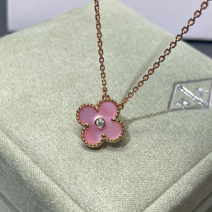 [Echo Fine ]CLOVER 15MM DIAMOND PINK MOP NECKLACE