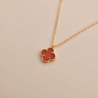 [Echo Fine ]CLOVER MINI 9.5MM WHITE CARNELIANS NECKLACE