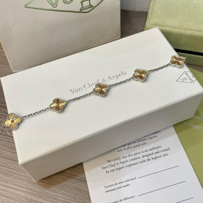 [Echo Fine ]CLOVER  5 MOTIFS  CHRISTMAS LIMITED EDITION BRACELET