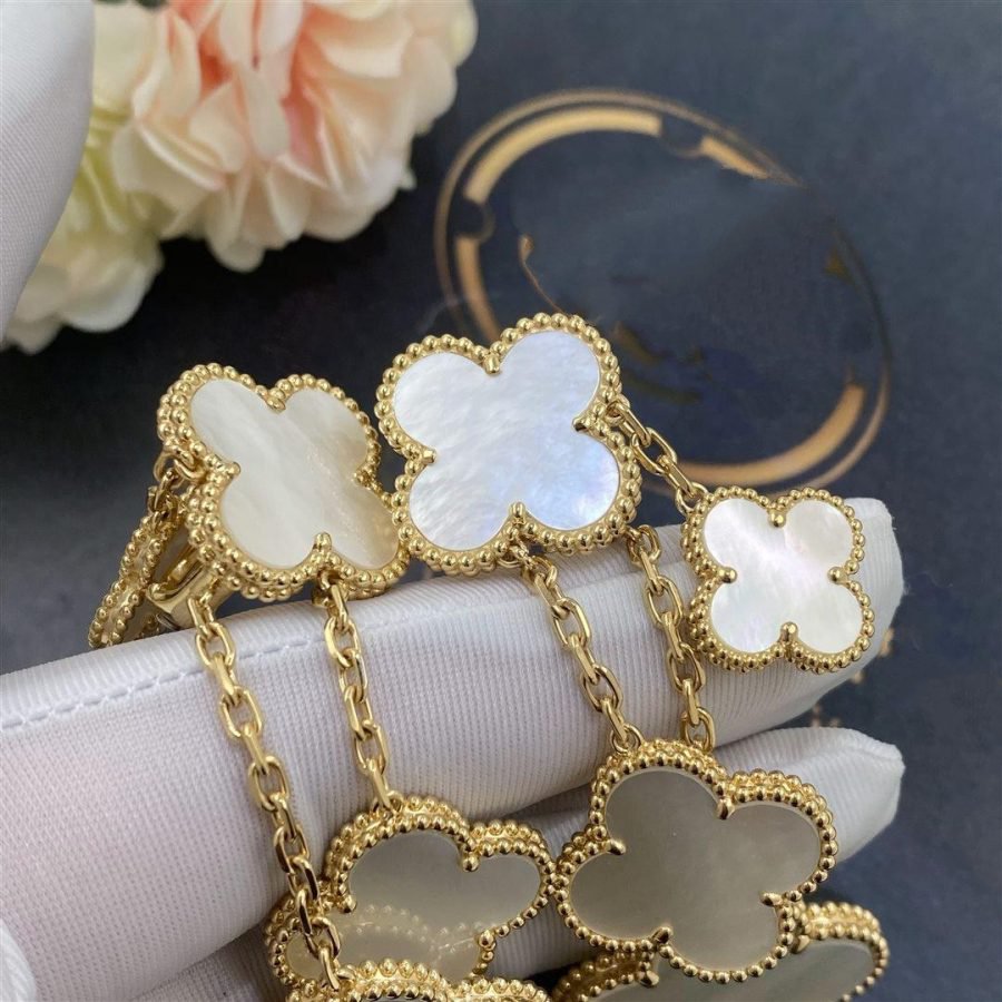 [Echo Fine ]CLOVER EARRINGS WHITE MOP 4 MOTIFS GOLD