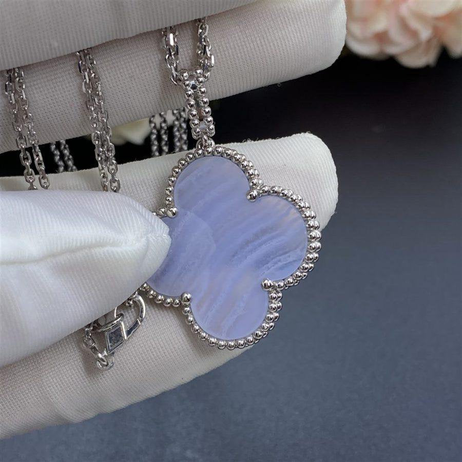 [Echo Fine ]CLOVER SILVER CHALCEDONY BIG CLOVER NECKLACE