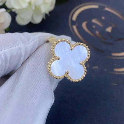 [Echo Fine ]CLOVER WHITE MOP RING