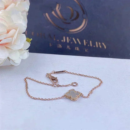 [Echo Fine ]CLOVER WHITE MOP SINGLE FLOWER BRACELET