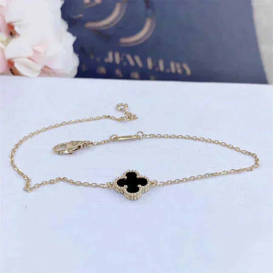 [Echo Fine ]CLOVER ONYX SINGLE FLOWER BRACELET