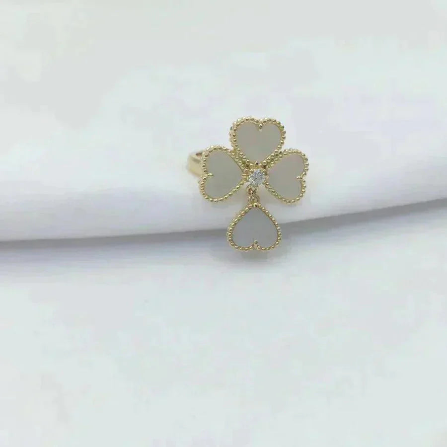 [Echo Fine ]SWEET CLOVER WHITE MOP RING