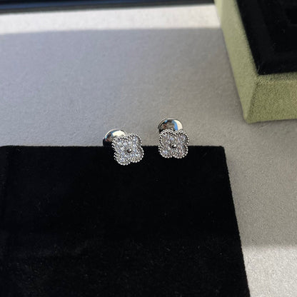[Echo Fine ]CLOVER MINI DIAMOND STUD EARRINGS