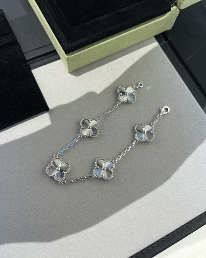 [Echo Fine ]CLOVER SILVER 5 MOTIFS BRACELET